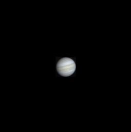 júpiter através telescópio 105mm em boas condições