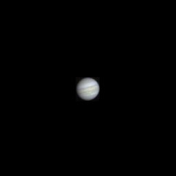 júpiter através telescópio 90mm em boas condições